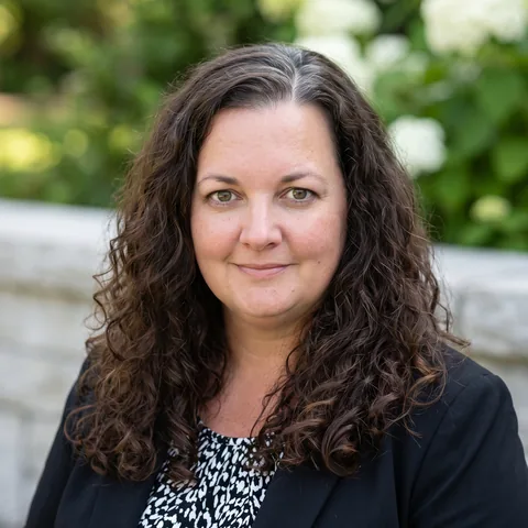 Natalie Vidrine, Onsite Community Association Manager for CMGT in Southwest Louisiana